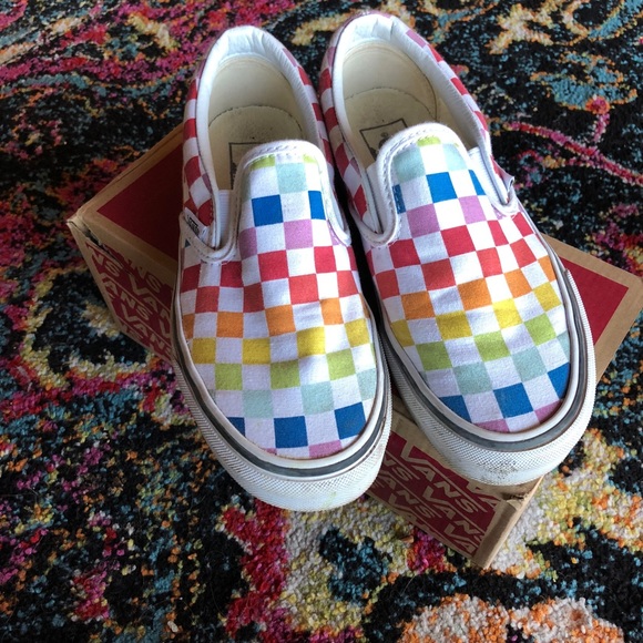 pride checkered vans